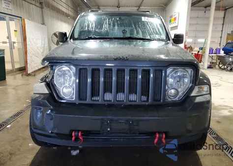 2010 Jeep Liberty Sport z USA, uszkodzony, nr VIN 1J4PN2GKXAW147597